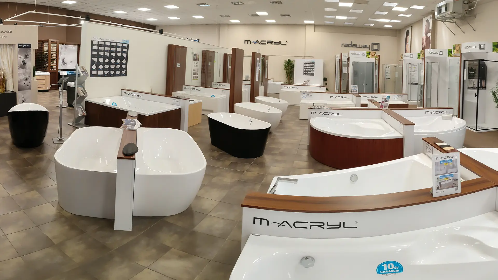 M-Acryl Prestige kád bemutatóterem